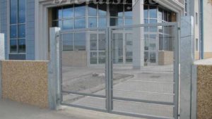 cancelli con pannelli in lamiera forati economici