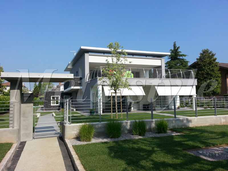 cancellata per villa moderna