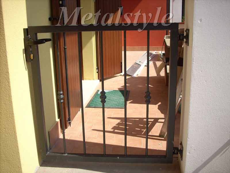 cancello pedonale in ferro pronto all'uso prezzi