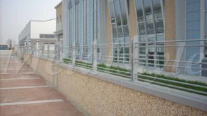 recinzione in pannelli-ringhiera in ferro su misura