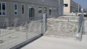 ringhiera-recinzione modulare- cancellata in rete metallica