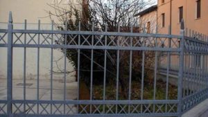 ringhiera ferro prezzi-recinzione metallo