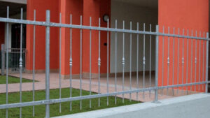 ringhiera in ferro modulare-recinzione-ringhiera