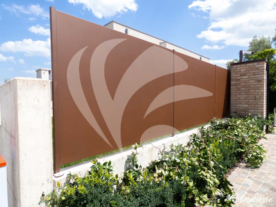 Recinzione in lamiera corten